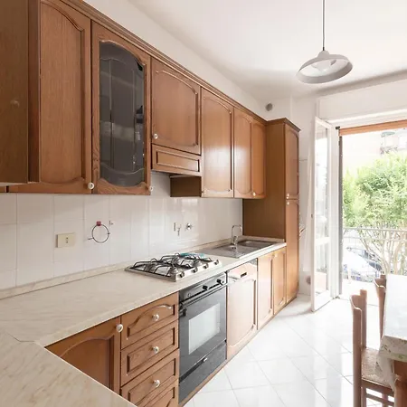 Fare Via Monte 14 Guest house *
